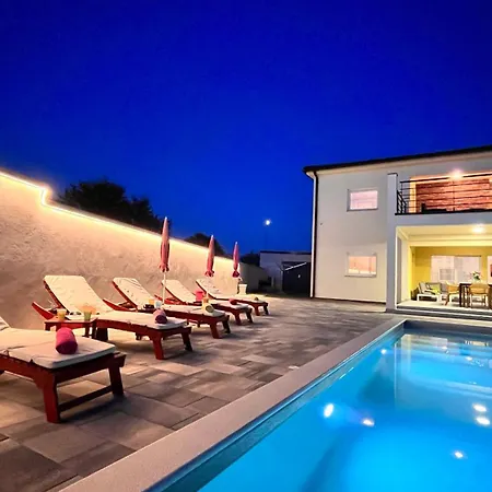 Villa Leandra Vodnjan Exterior photo